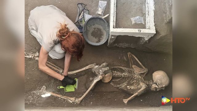 Pompei (NA) – Il rinvenimento di altre due vittime dell’eruzione del Vesuvio del 79 d.C. nell’ambiente 33 dell’Insula 10, Regio IX – SLIDESHOW