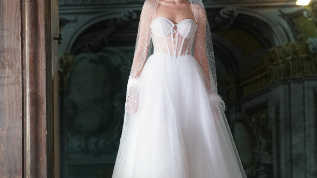 Gianni Molaro presenta Stupor Mundi la nuova collezione sposa 2026 nella suggestiva Reggia di Portici (NA)