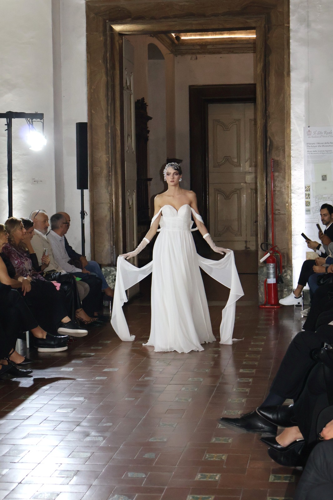 Gianni Molaro presenta Stupor Mundi la nuova collezione sposa 2026 nella suggestiva Reggia di Portici (NA)